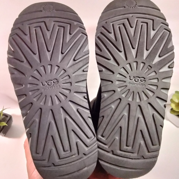 🧤 UGG TALL BOOTS s/n 5229 🍂 - Picture 6 of 10